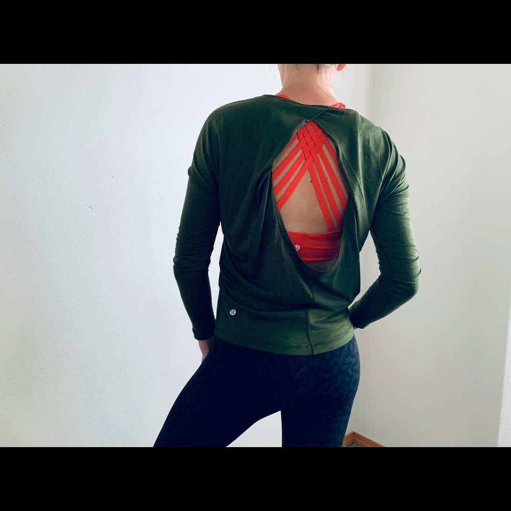 Lululemon Athletica long sleeve top open back - Picture 1 of 9